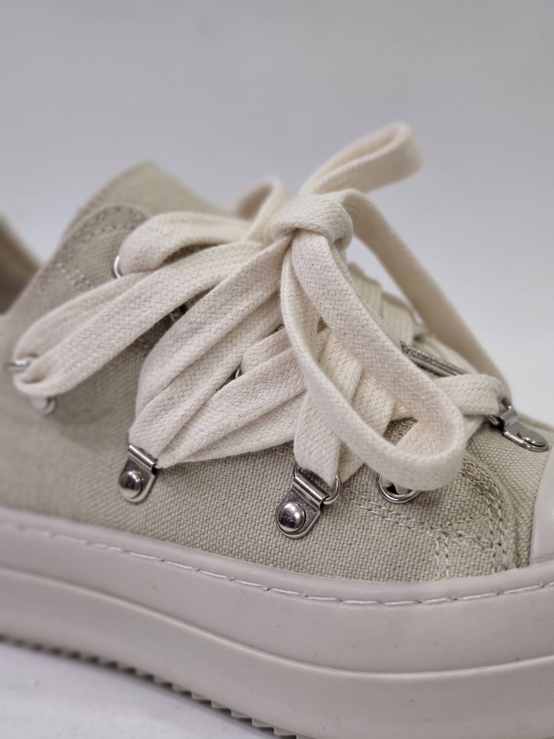 Le Ruban Beige