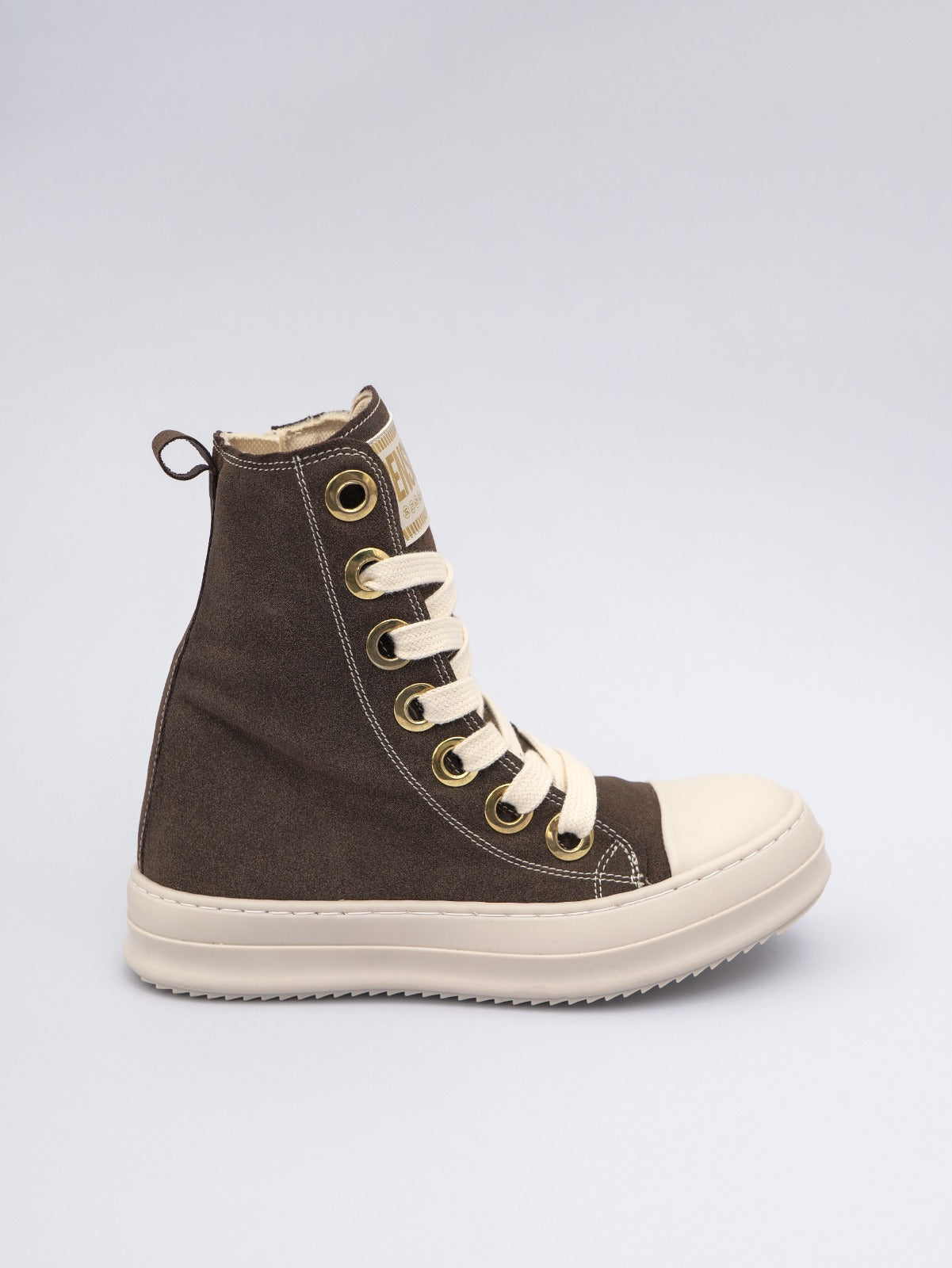 Le Classique Brown